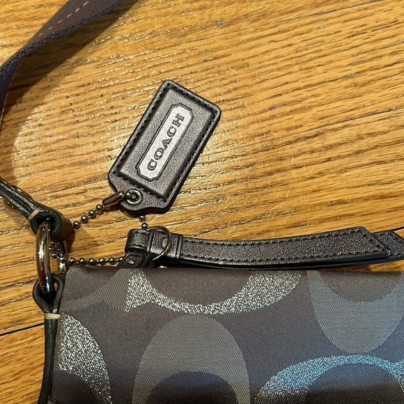 Coach Gray/Silver Signature Bag - Picture 5 of 10